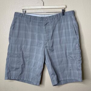 Greg Norman Shorts Mens 38 Gray Cargo Pockets Flat Front Plaid Outdoors Golf